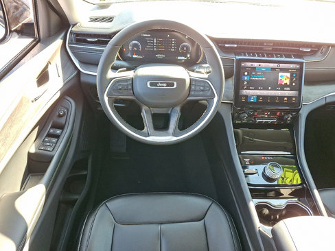 Certified 2023 Jeep Grand Cherokee L Limited w/ Black Appearance Package image 12