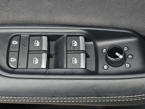 Used 2023 Audi SQ8 Prestige w/ Prestige Package image 28