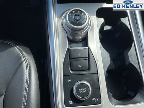 Used 2023 Ford Explorer XLT w/ Equipment Group 202A image 13