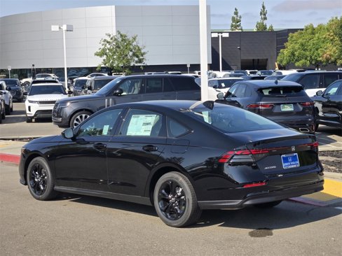 New 2025 Honda Accord SE image 6