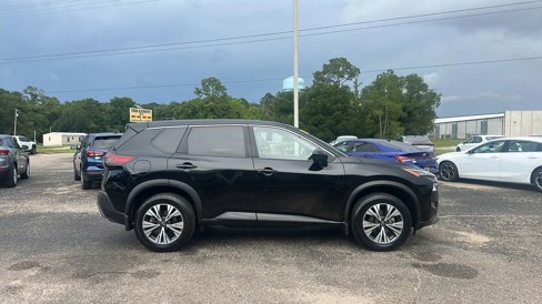 Used 2023 Nissan Rogue SV image 4