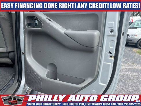 Used 2019 Nissan Frontier SV image 18