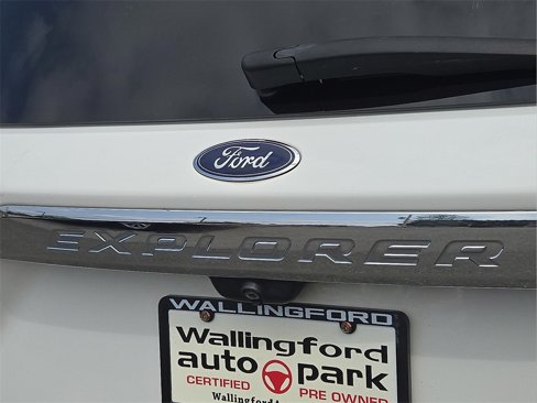 Used 2020 Ford Explorer XLT w/ Equipment Group 202A image 28