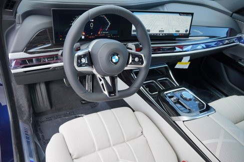New 2026 BMW 740i image 13
