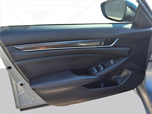 Used 2022 Honda Accord Sport image 13