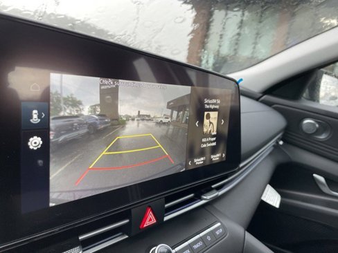 New 2025 Hyundai Elantra SEL image 15