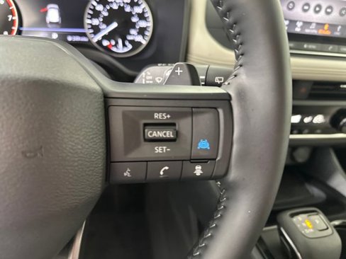 Certified 2025 Nissan Rogue SV image 16