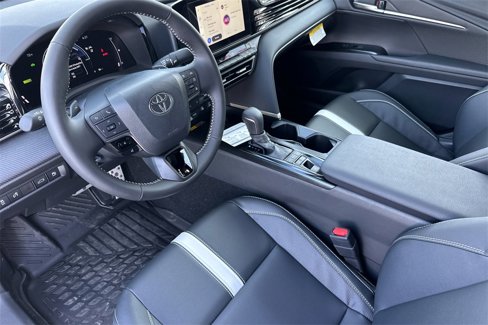 New 2026 Toyota Camry SE image 10