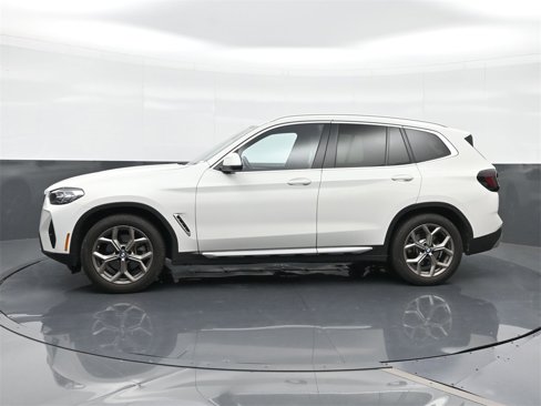 Used 2024 BMW X3 sDrive30i w/ Convenience Package w/ZPA image 3