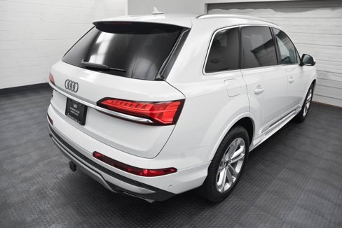 Used 2025 Audi Q7 3.0T Premium w/ Convenience Package image 7