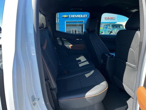New 2025 GMC Canyon AT4 w/ Nightfall Edition image 23