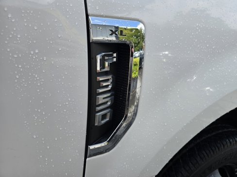 Used 2017 Ford F350 XL w/ Power Equipment Group image 17