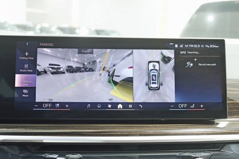 Used 2025 BMW X7 xDrive40i w/ M Sport Package image 21