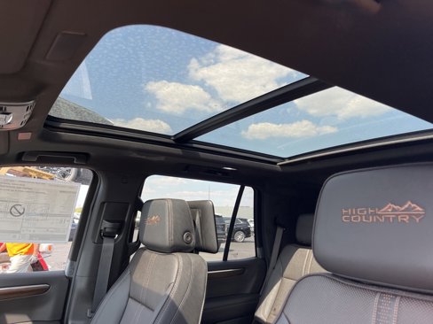 New 2026 Chevrolet Tahoe High Country image 8