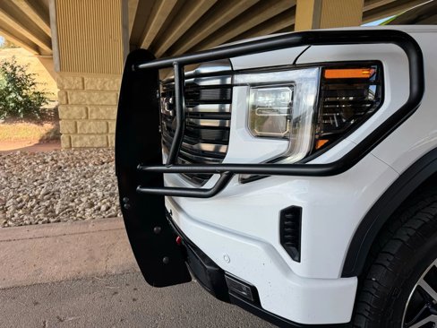 Used 2023 GMC Sierra 1500 AT4 w/ Technology Package image 10