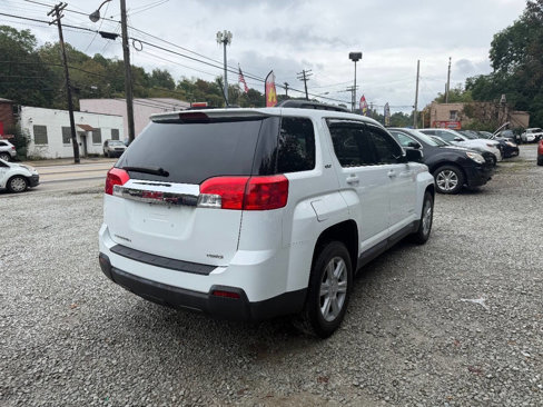 Used 2015 GMC Terrain SLT image 8