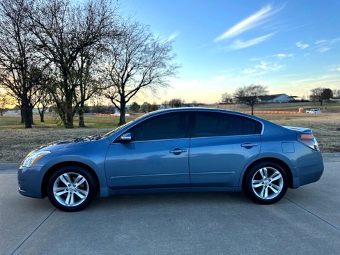 Used 2012 Nissan Altima 3.5 SR w/ Sport Pkg image 5