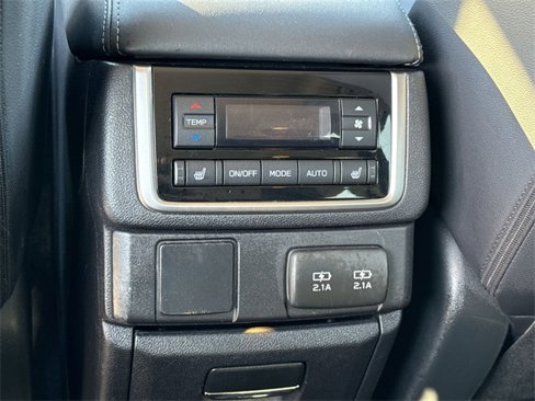 Used 2020 Subaru Ascent Limited image 11