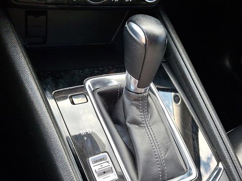 Used 2017 MAZDA CX-5 Touring w/ Preferred Equipment Package image 18