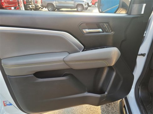 New 2026 Chevrolet Colorado ZR2 image 11