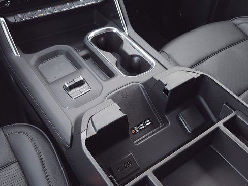 New 2025 GMC Sierra 3500 Denali w/ Denali Reserve Package image 14