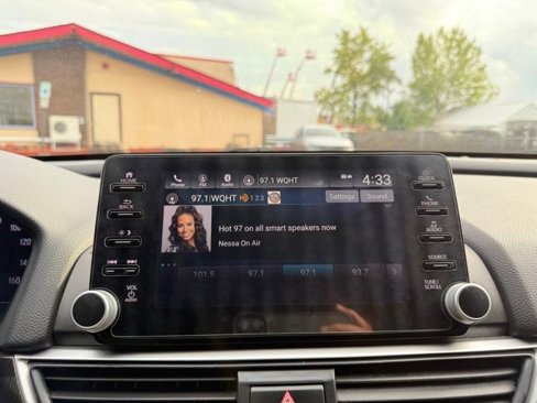 Used 2022 Honda Accord Sport image 35