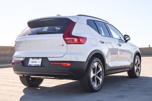 New 2026 Volvo XC40 B5 Plus w/ Protection Package Premier image 4