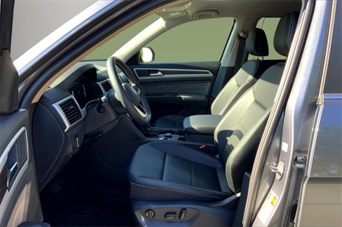 Used 2023 Volkswagen Atlas SE image 18