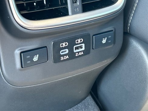 New 2025 Subaru Outback Limited image 38