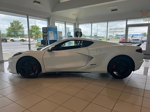 New 2025 Chevrolet Corvette E-Ray w/ Stealth Interior Trim Package image 4
