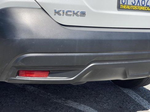 Used 2018 Nissan Kicks SV image 23