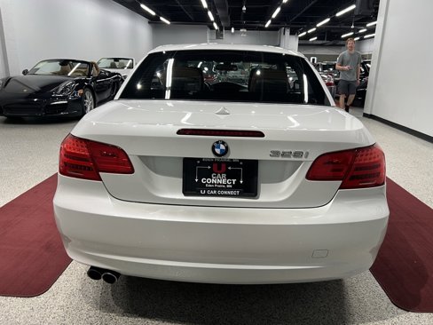 Used 2012 BMW 328i Convertible image 45