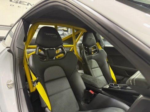 Used 2024 Porsche 911 GT3 RS image 8