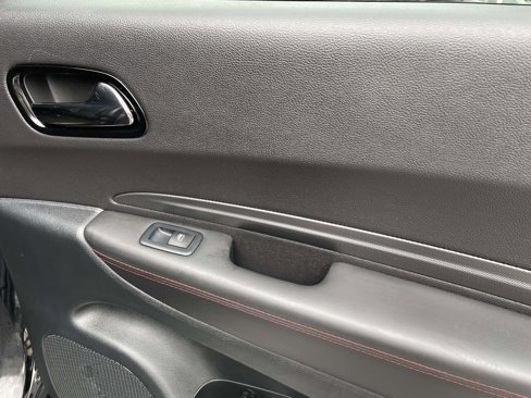 Used 2024 Dodge Durango GT image 12
