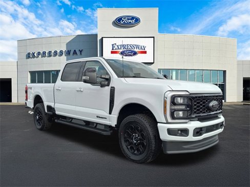 New 2025 Ford F250 Lariat w/ Black Appearance Package image 4