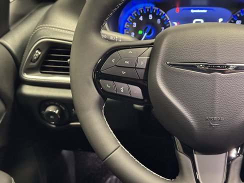 New 2026 Chrysler Pacifica Limited w/ S Appearance Package image 20