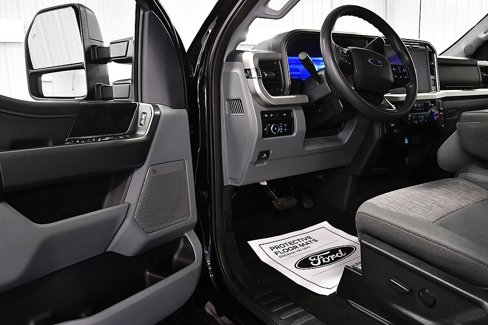 Used 2024 Ford F250 XLT w/ XLT Premium Package image 16