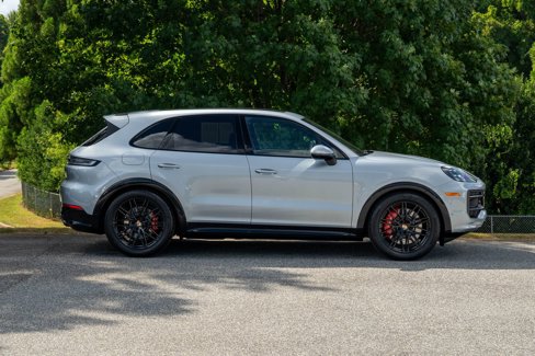 Certified 2025 Porsche Cayenne GTS image 8