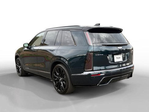 New 2026 Cadillac Vistiq Platinum image 3