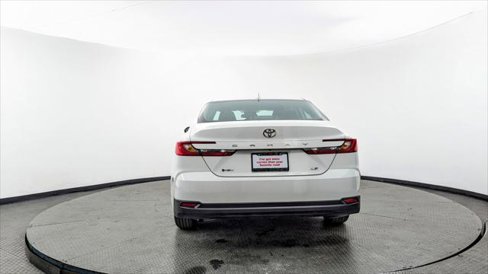 Used 2025 Toyota Camry LE image 6