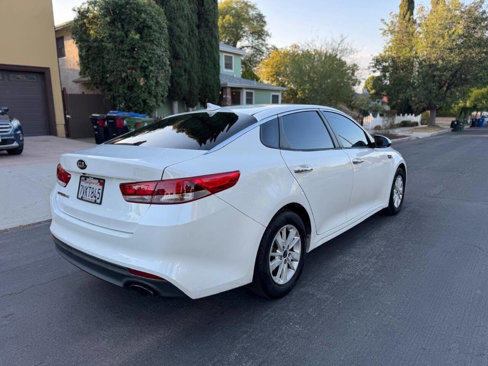 Used 2016 Kia Optima LX image 4