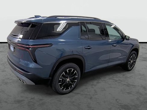New 2026 Chevrolet Traverse LT w/ Sun and Wheel Package image 4