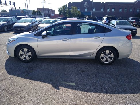 Used 2017 Chevrolet Cruze LS image 5