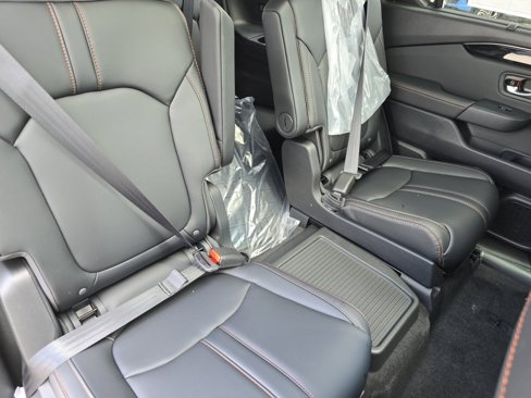 New 2025 Honda Pilot TrailSport image 28