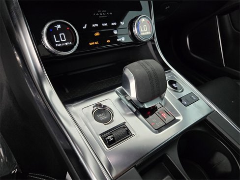 Certified 2024 Jaguar XF R-Dynamic SE image 23
