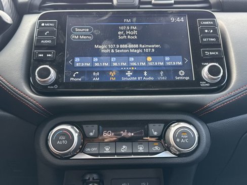 New 2025 Nissan Versa SR image 14