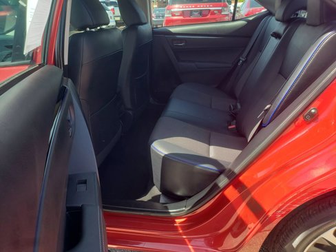 Used 2018 Toyota Corolla SE image 18