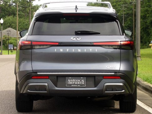 Used 2023 INFINITI QX60 Sensory w/ Cargo Package image 4