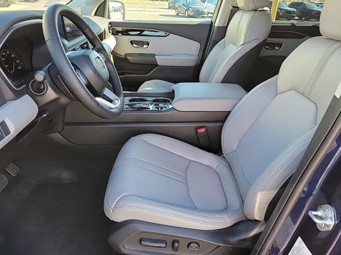New 2025 Honda Pilot Touring image 13