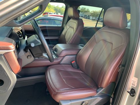 Used 2024 Ford Expedition Limited image 25